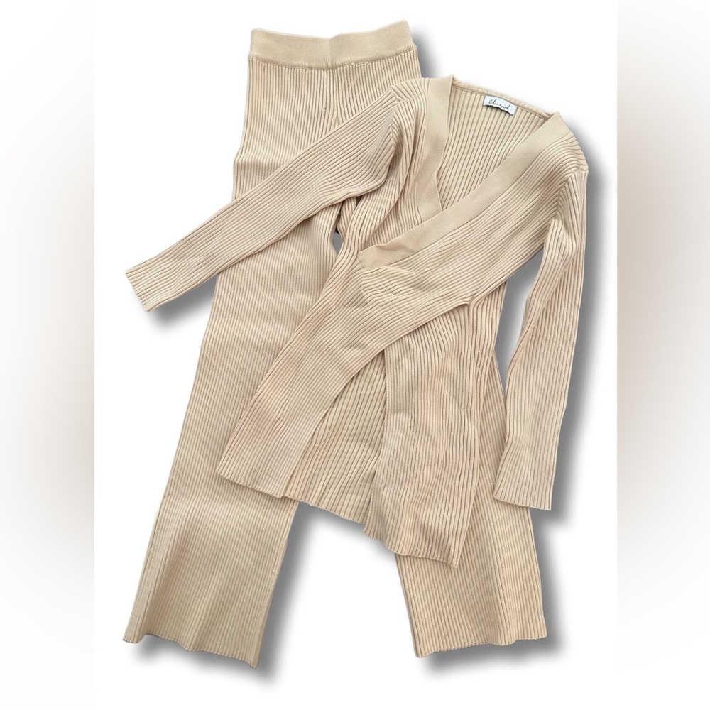 Ribbed outfit pants and sweater